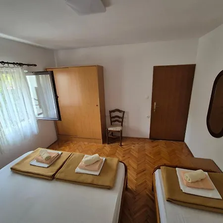 Mazzarolli Apartman *