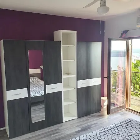 Apartman Mazzarolli Jadranovo